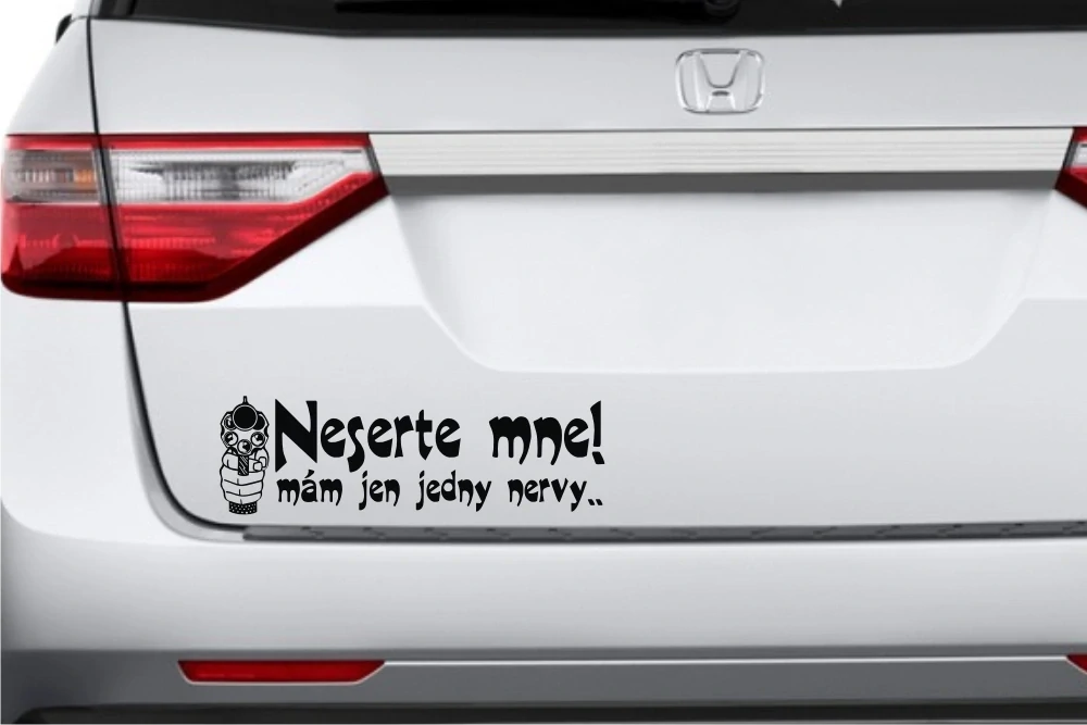 samolepka na auto